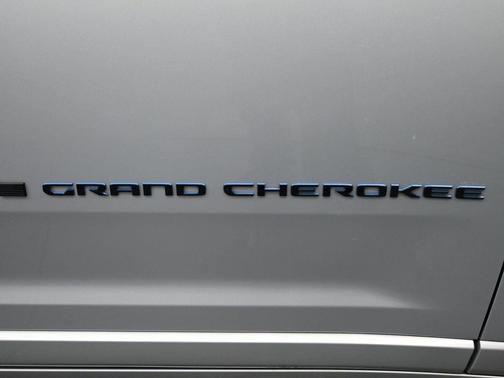 2024 Jeep Grand Cherokee 4xe Anniversary Edition