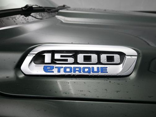 Serrano Green Metallic 2026 RAM 1500 Big Horn/Lone Star