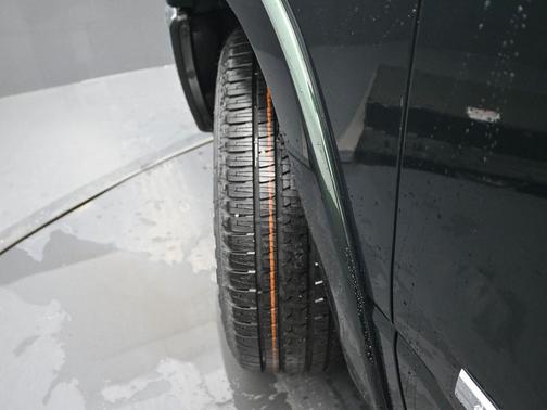 Serrano Green Metallic 2026 RAM 1500 Big Horn/Lone Star