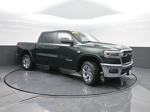 Serrano Green Metallic 2026 RAM 1500 Big Horn/Lone Star