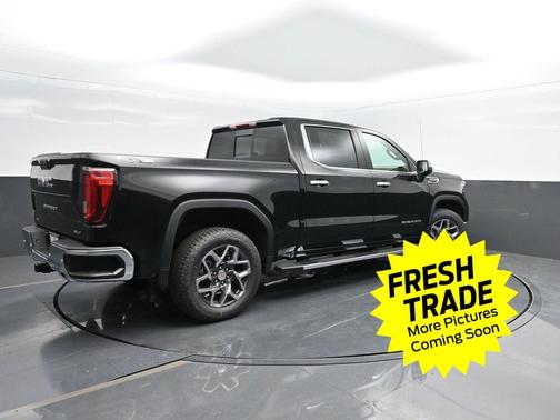 Onyx Black 2025 GMC Sierra 1500 SLT