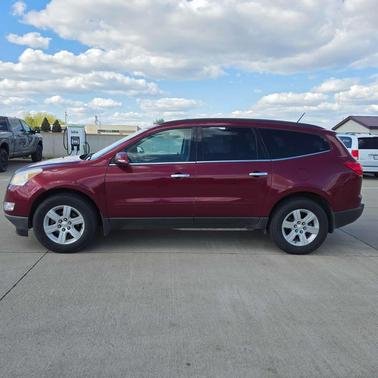 Red Jewel Tintcoat 2011 Chevrolet Traverse 2LT