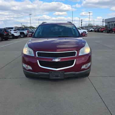 Red Jewel Tintcoat 2011 Chevrolet Traverse 2LT