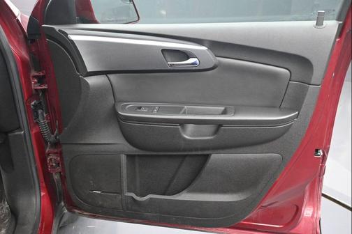 Red Jewel Tintcoat 2011 Chevrolet Traverse 2LT