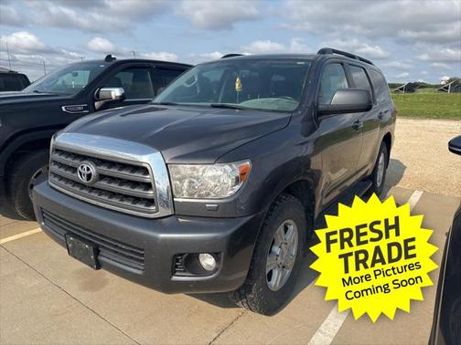 2014 Toyota Sequoia SR5