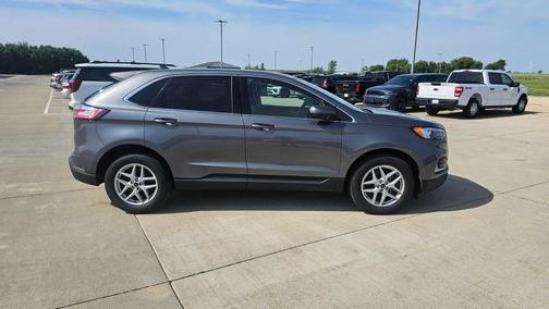 Carbonized Gray Metallic 2024 Ford Edge SEL