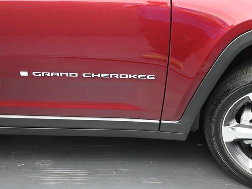 2025 Jeep Grand Cherokee Limited X