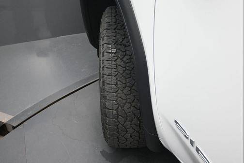 Summit White 2026 GMC Sierra 2500 SLT