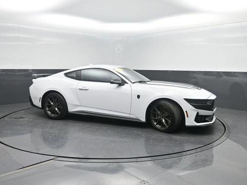 Oxford White 2024 Ford Mustang Dark Horse Fastback