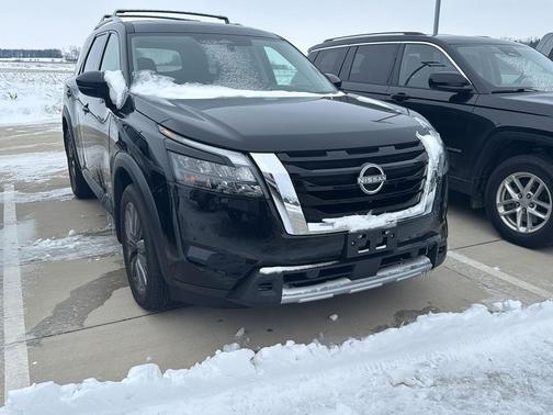 2025 Nissan Pathfinder SL 4WD