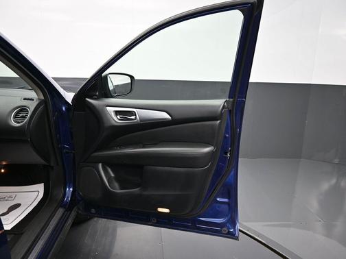 2020 Nissan Pathfinder SL 4WD