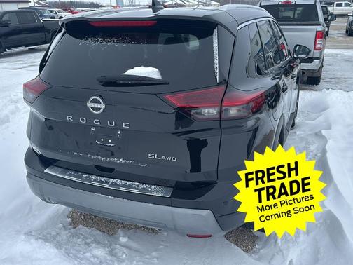2024 Nissan Rogue SL