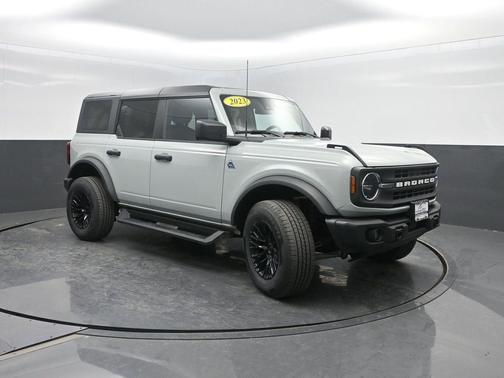Cactus Gray 2023 Ford Bronco Black Diamond