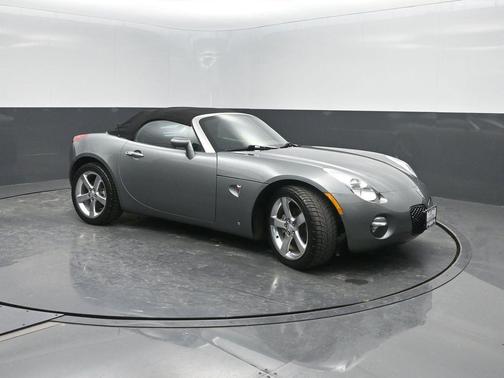 Cool Liquid Silver Metallic 2006 Pontiac Solstice 2DR CONVERTIBLE