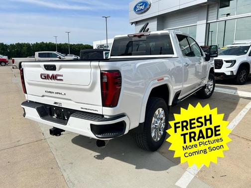 White Frost Tricoat 2024 GMC Sierra 2500 Denali