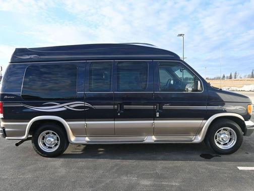 1999 Ford E250 Base