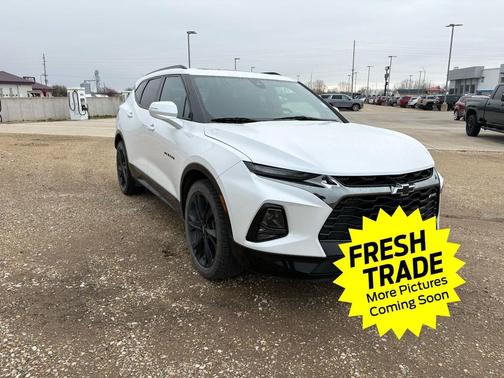 Iridescent Pearl Tricoat 2021 Chevrolet Blazer RS