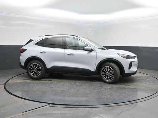 2026 Ford Escape PHEV Base