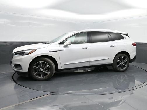 White Frost Tricoat 2021 Buick Enclave AWD Essence