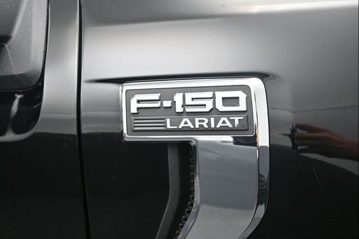 Agate Black Metallic 2026 Ford F-150 Lariat