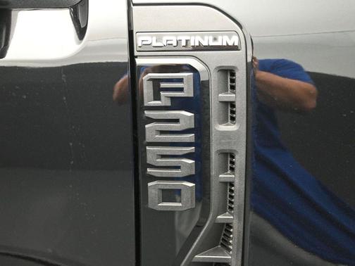2026 Ford F-250 Platinum