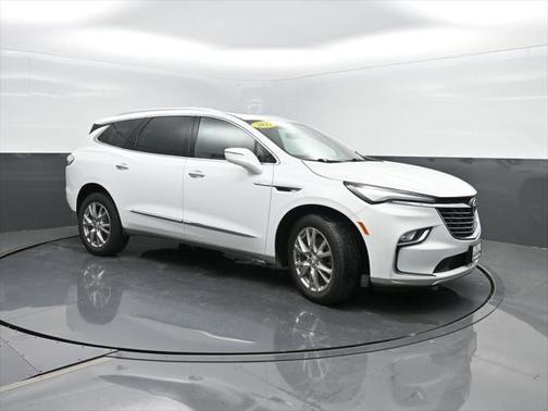 2022 Buick Enclave AWD Essence