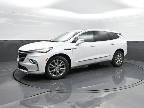 2022 Buick Enclave AWD Essence