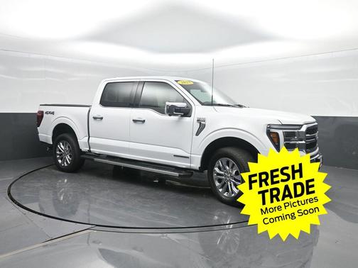 Oxford White 2025 Ford F-150 Lariat