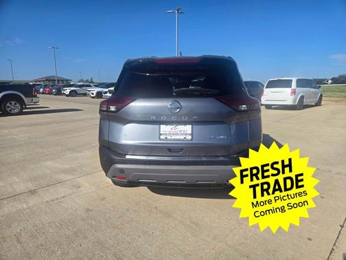 Gun Metallic 2021 Nissan Rogue SL