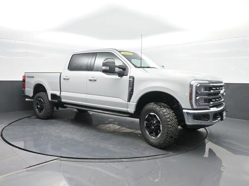 Avalanche 2026 Ford F-250 Lariat