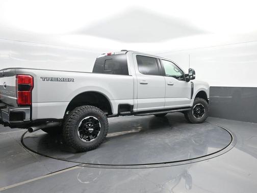 Avalanche 2026 Ford F-250 Lariat