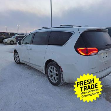 2018 Chrysler Pacifica Touring-L Plus