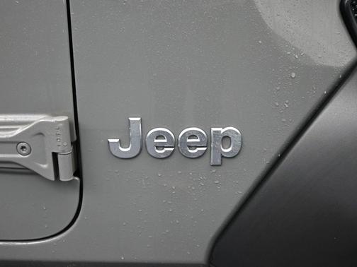 2021 Jeep Wrangler Sport