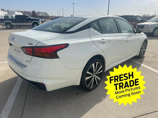 2021 Nissan Altima SR Intelligent AWD