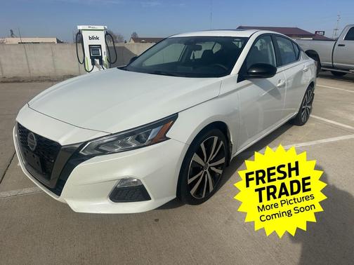 2021 Nissan Altima SR Intelligent AWD