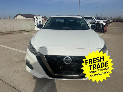 2021 Nissan Altima SR Intelligent AWD