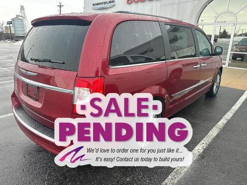 2016 Chrysler Town & Country Touring-L