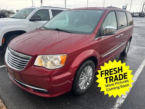 2016 Chrysler Town & Country Touring-L