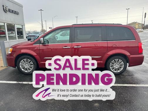 2016 Chrysler Town & Country Touring-L