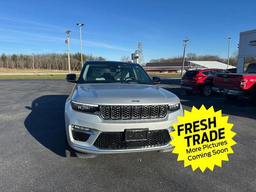 2023 Jeep Grand Cherokee Summit