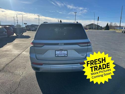 2023 Jeep Grand Cherokee Summit