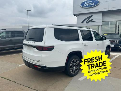 Bright White Clearcoat 2023 Jeep Wagoneer L Series II 4x4