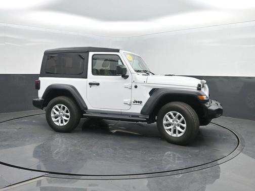 Bright White Clearcoat 2023 Jeep Wrangler Sport S