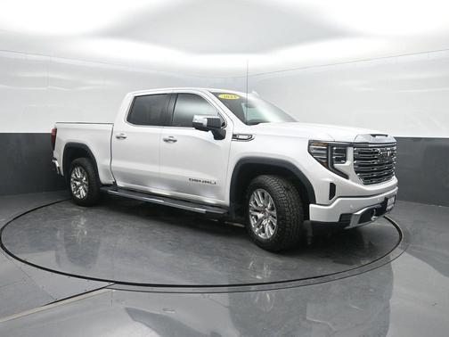 White Frost Tricoat 2024 GMC Sierra 1500 Denali