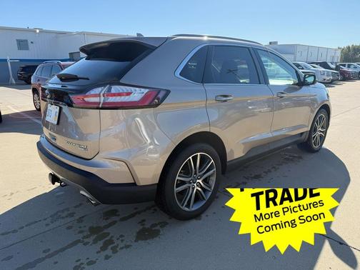 2020 Ford Edge Titanium