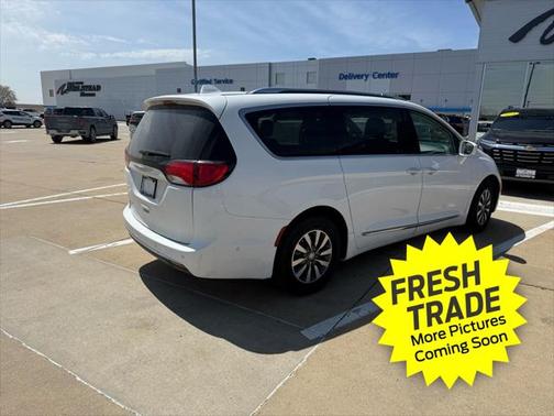 2020 Chrysler Pacifica Touring-L Plus