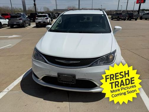 2020 Chrysler Pacifica Touring-L Plus