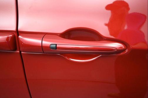 Red Hot Pearlcoat 2027 Chrysler Pacifica L