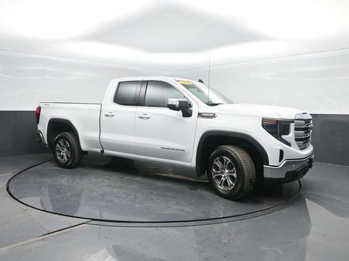Summit White 2026 GMC Sierra 1500 SLE