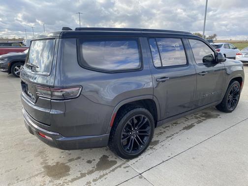 2022 Jeep Grand Wagoneer Series II Obsidian 4x4